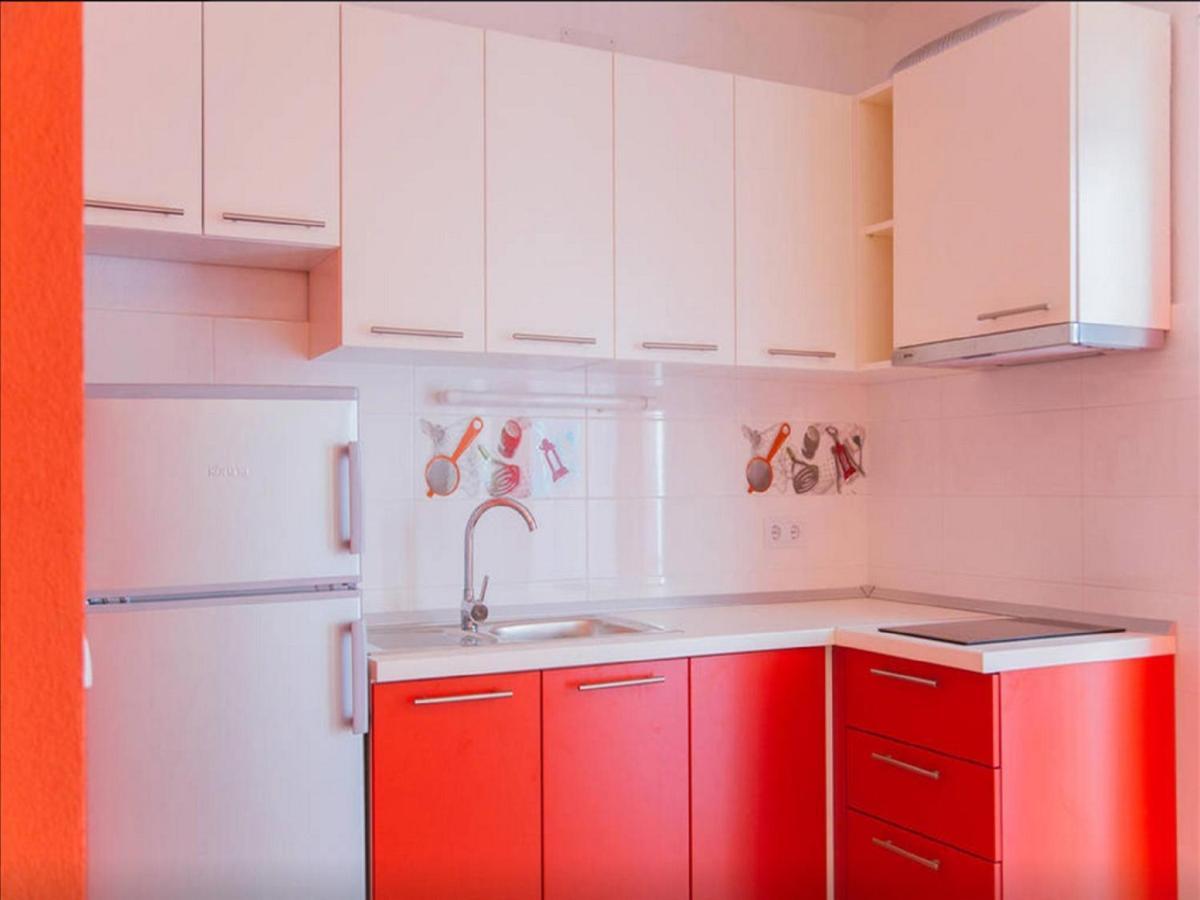 House Karlo Apartments 오미스 외부 사진